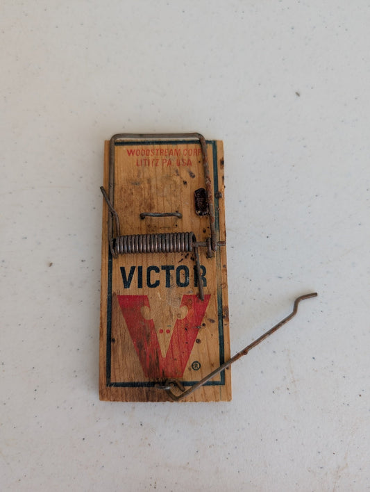 Victor mouse trap animal trap vintage