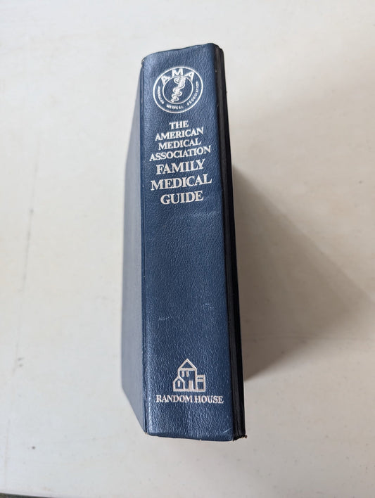 THE AMERICAN MEDICAL ASSOCIATION: FAMILY MEDICAL GUIDE HARDCOVER