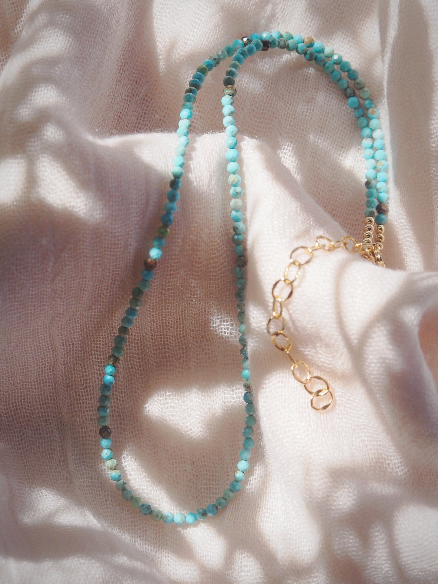 TINY TURQUOISE CHOKER NECKLACE - HŌKŪALA