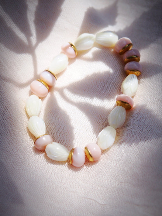 STRETCHY PINK OPAL AND PIKAKE BRACELET - AONANI