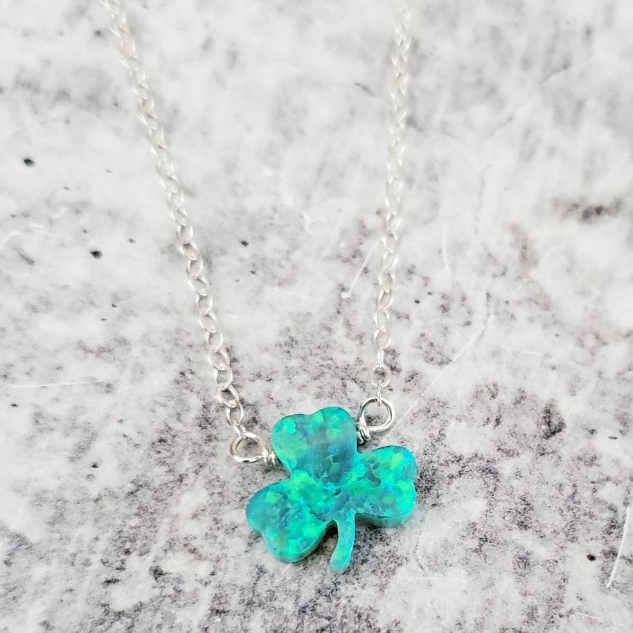 SHAMROCK GOOD LUCK CHARM NECKLACE