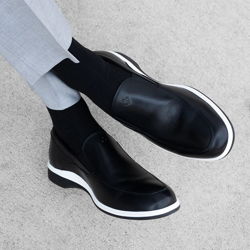 THE SLIP-ON (ONYX)