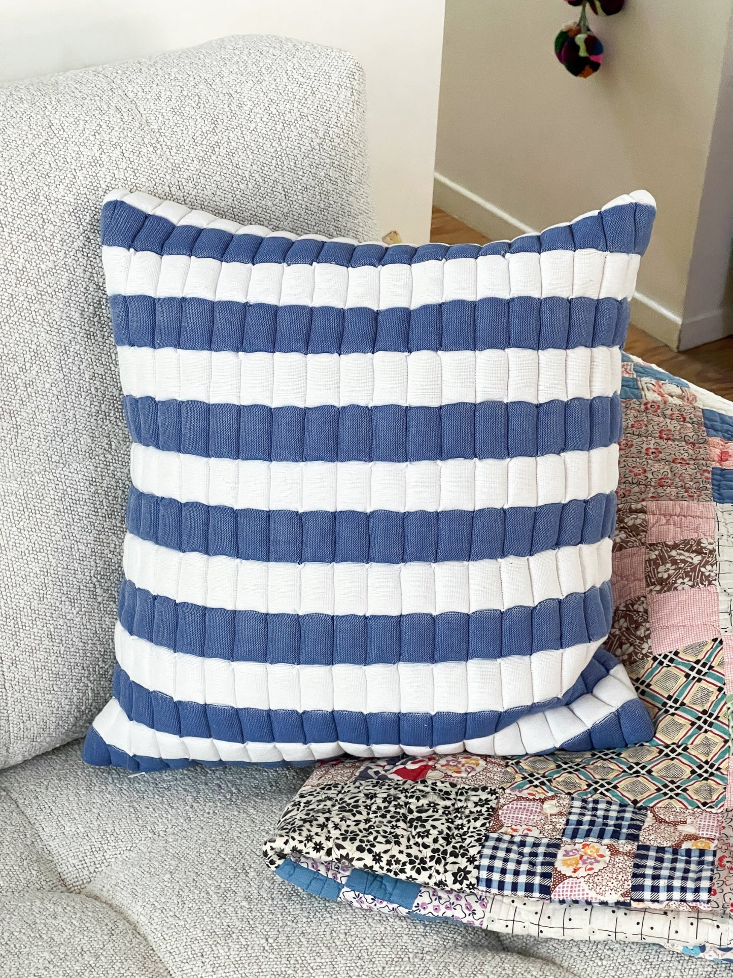 SUJANI QUILTED PILLOW — BLUE AND WHITE
