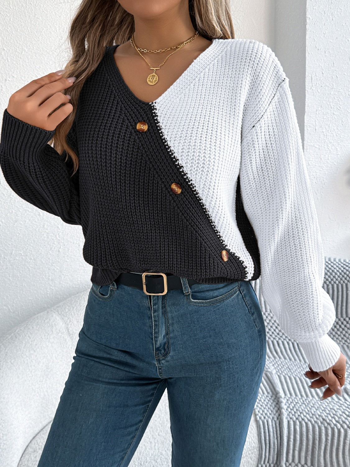 TWO-TONE V-NECK LONG SLEEVE SWEATER-Thriftique Marketplace