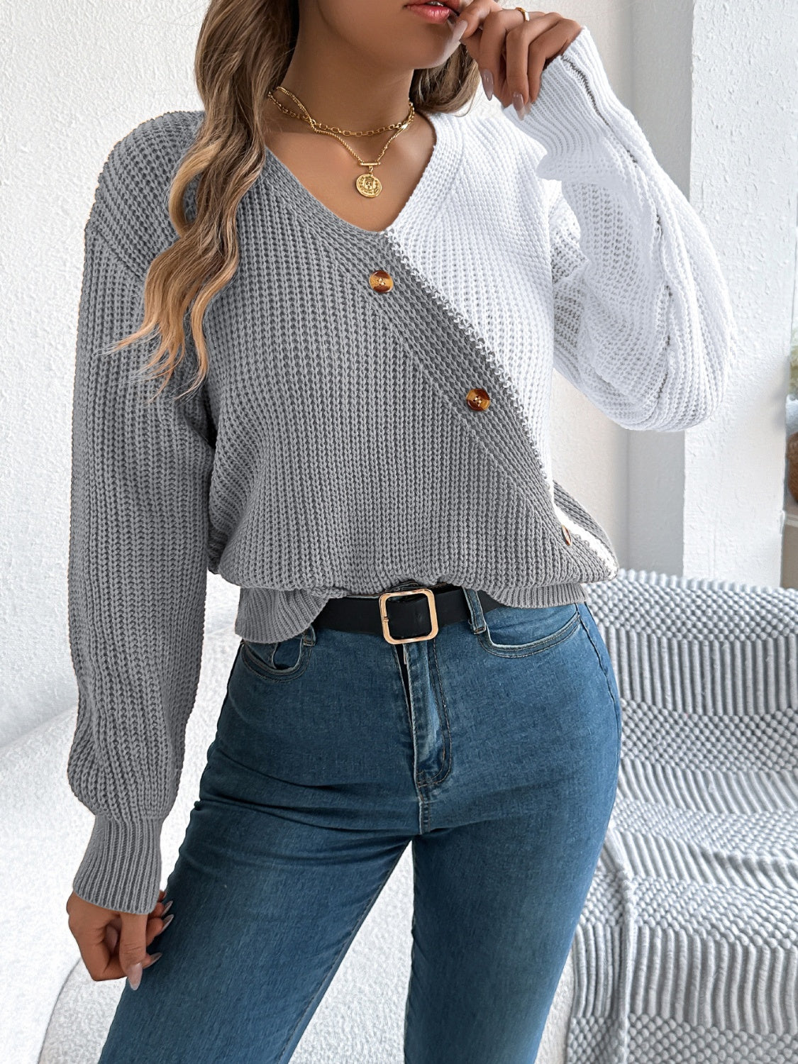 TWO-TONE V-NECK LONG SLEEVE SWEATER-Thriftique Marketplace