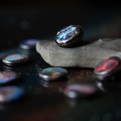 INTERCHANGEABLE NEBULA LAPEL PIN