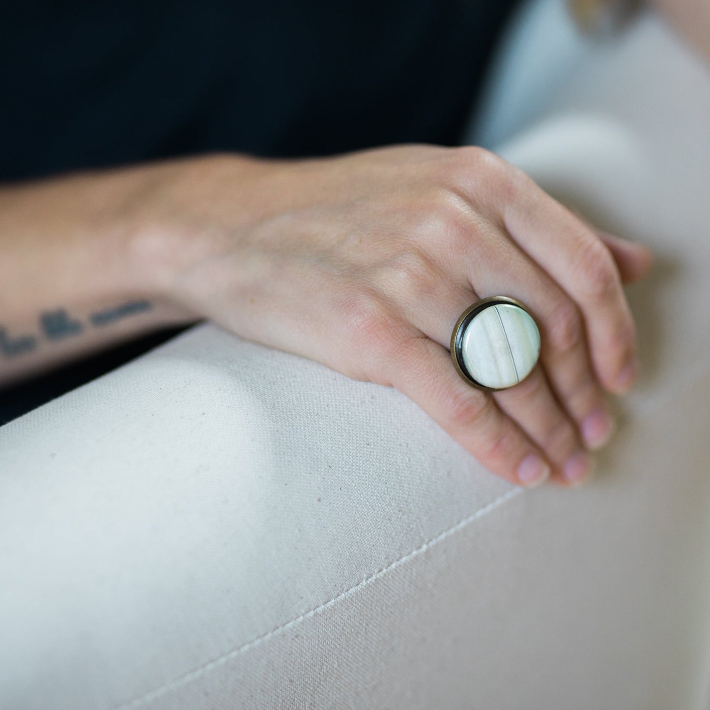 INTERCHANGEABLE SOLAR SYSTEM RING