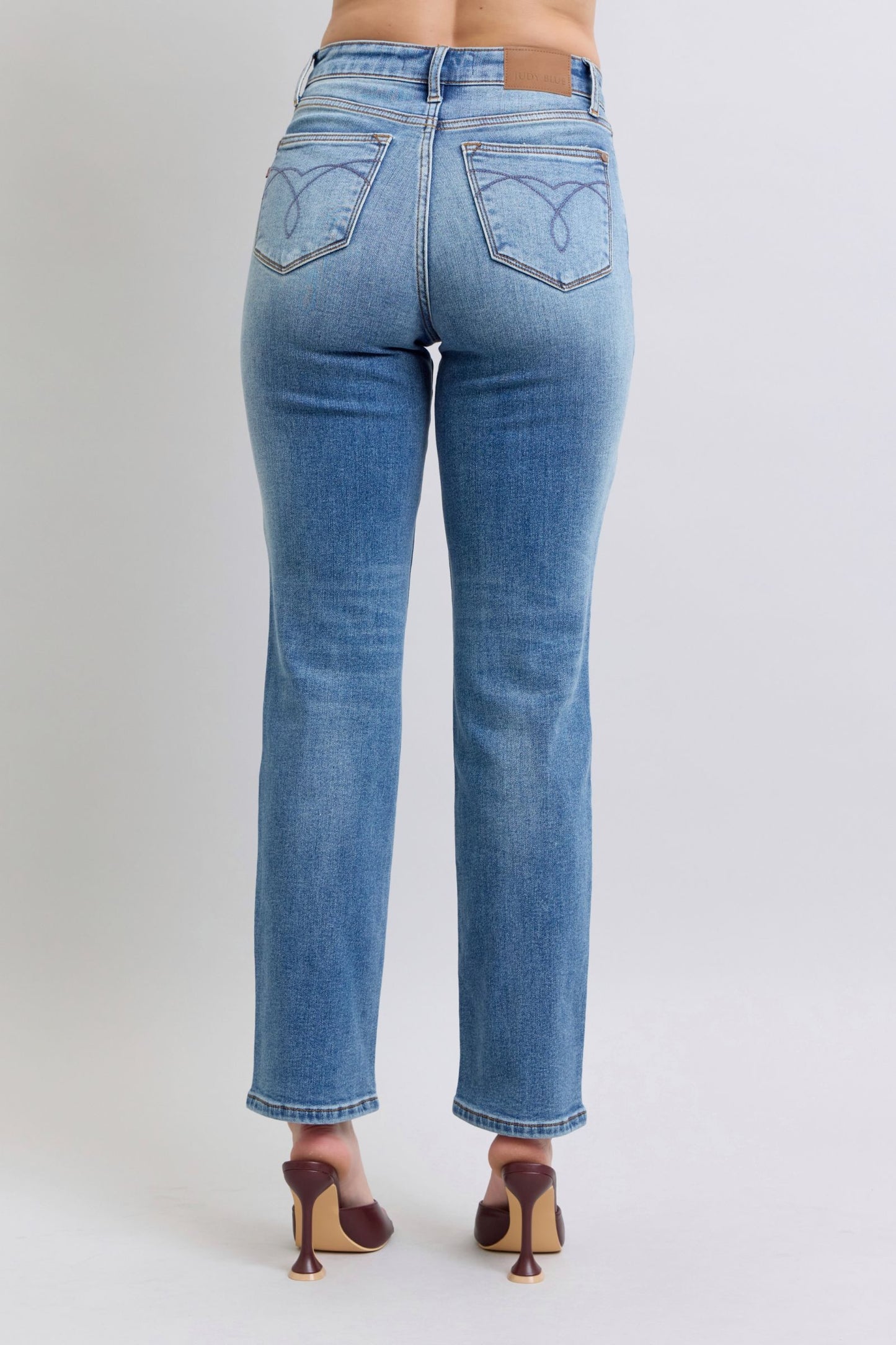 JUDY BLUE FULL SIZE WASH THERMAL STRAIGHT JEANS WITH POCKETS