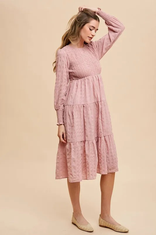 ANNIE WEAR TEXTURED SMOCKING BODICE TIERED MIDI DRESS
