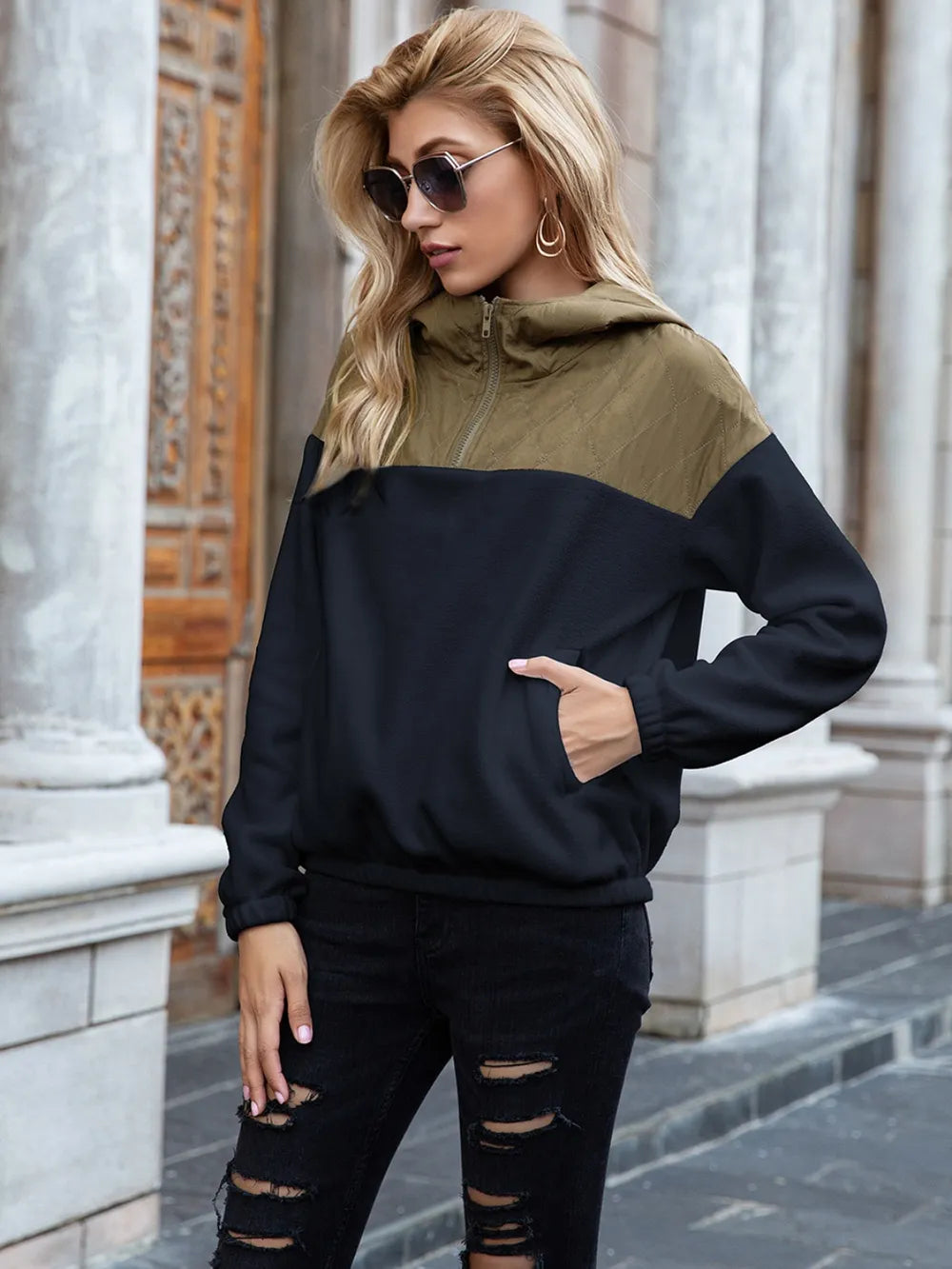 IVY LANE POCKETED COLOR BLOCK QUARTER ZIP HOODIE