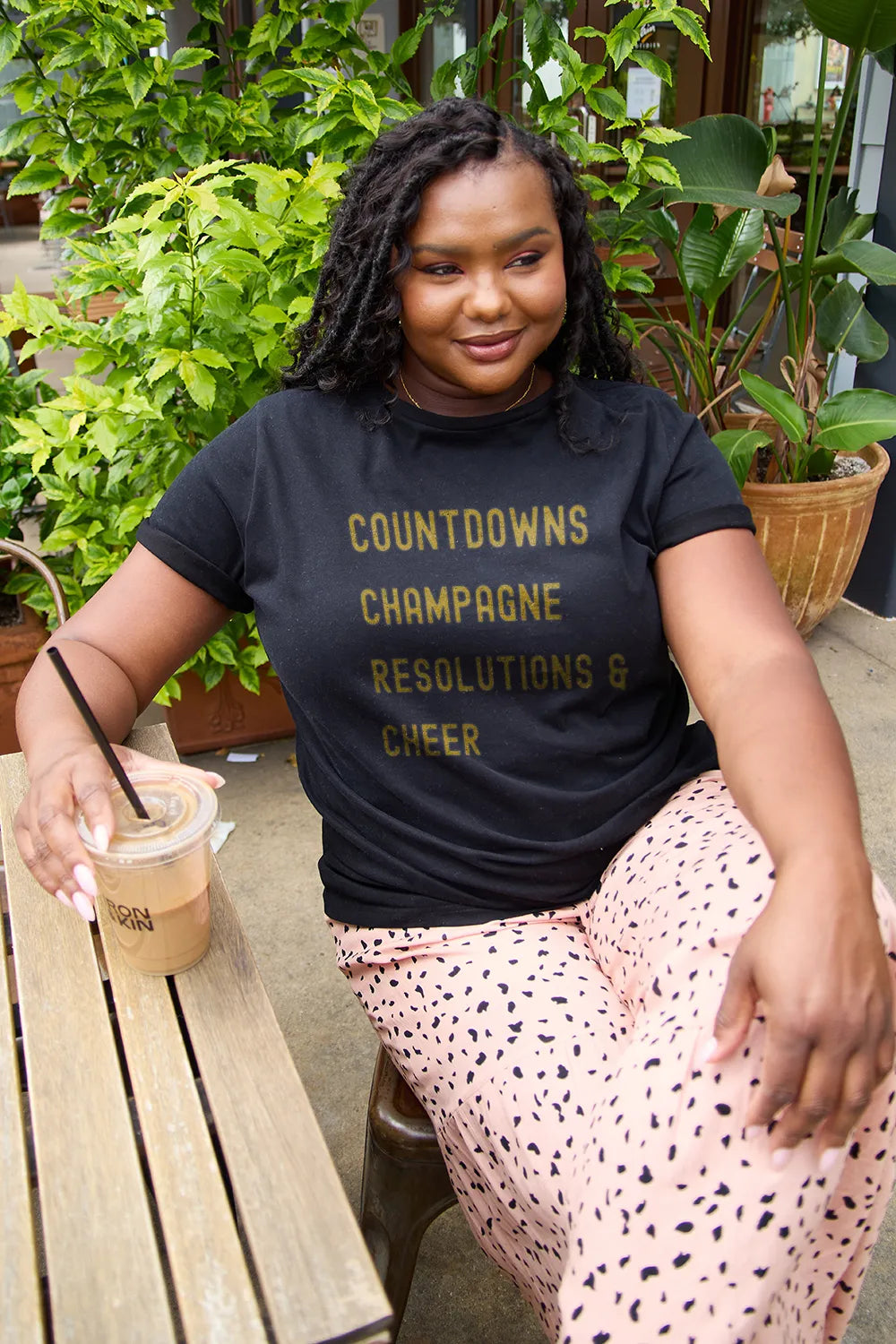 SIMPLY LOVE FULL SIZE COUNTDOWNS CHAMPAGNE RESOLUTIONS & CHEER ROUND NECK T-SHIRT