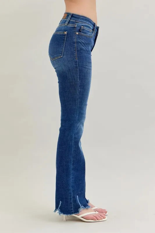 JUDY BLUE FULL SIZE MID-RISE NON-DISTRESSED HEM BOOTCUT JEANS PLUS SIZE