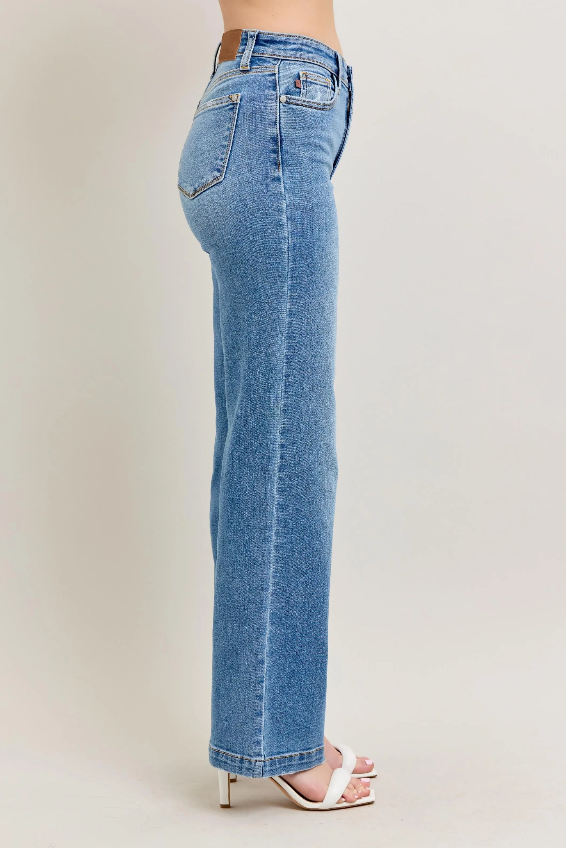 JUDY BLUE FULL SIZE HIGH WAIST STRAIGHT JEANS PLUS SIZE
