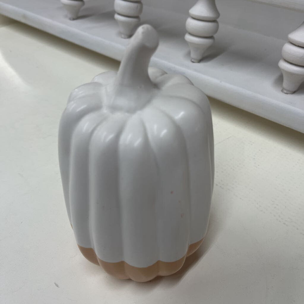 CERAMIC PUMPKIN-Thriftique Marketplace