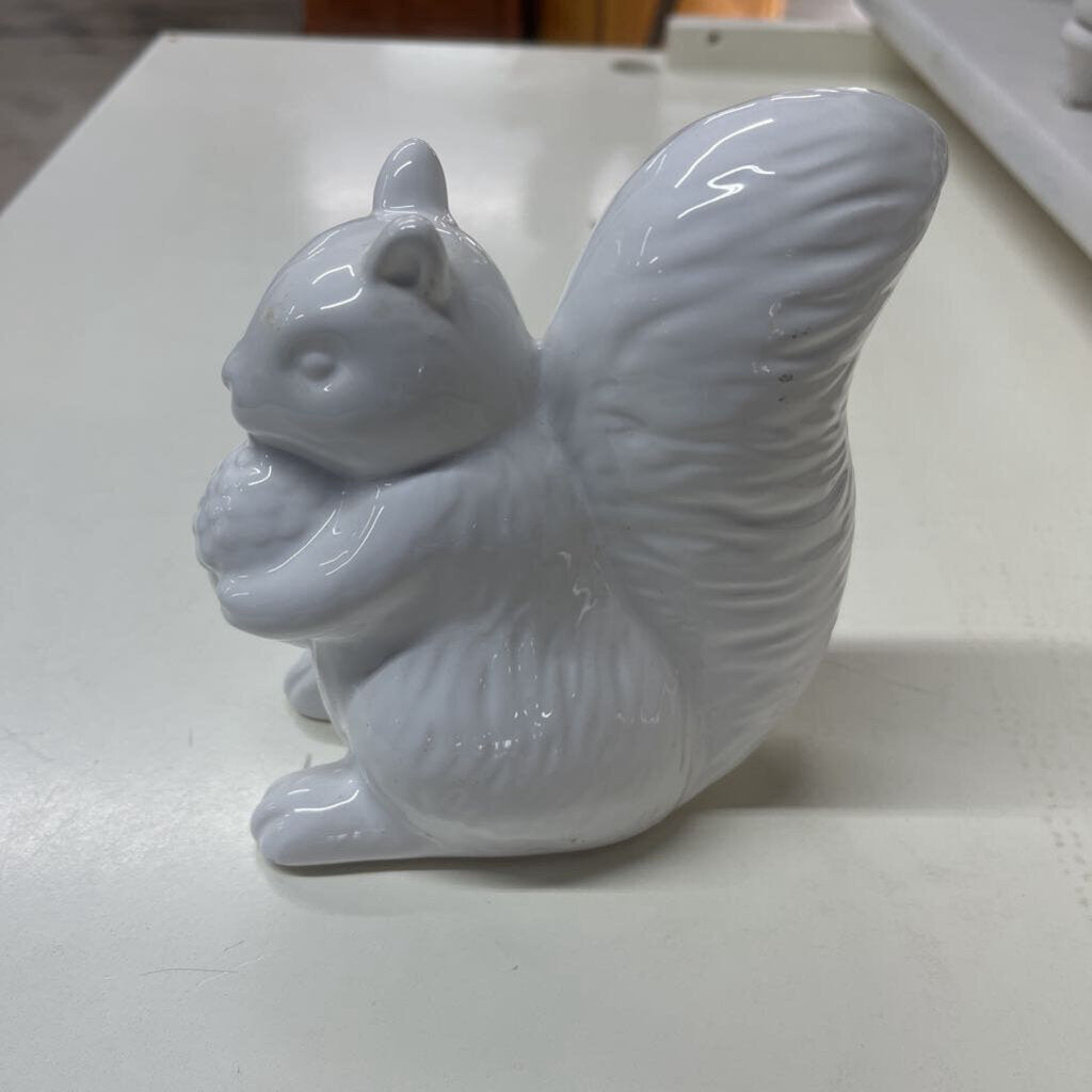 CERAMIC SQUIRREL-Thriftique Marketplace