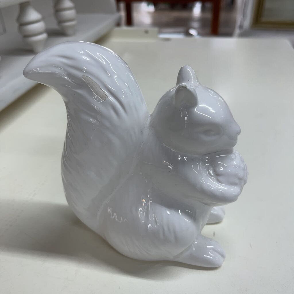 CERAMIC SQUIRREL-Thriftique Marketplace