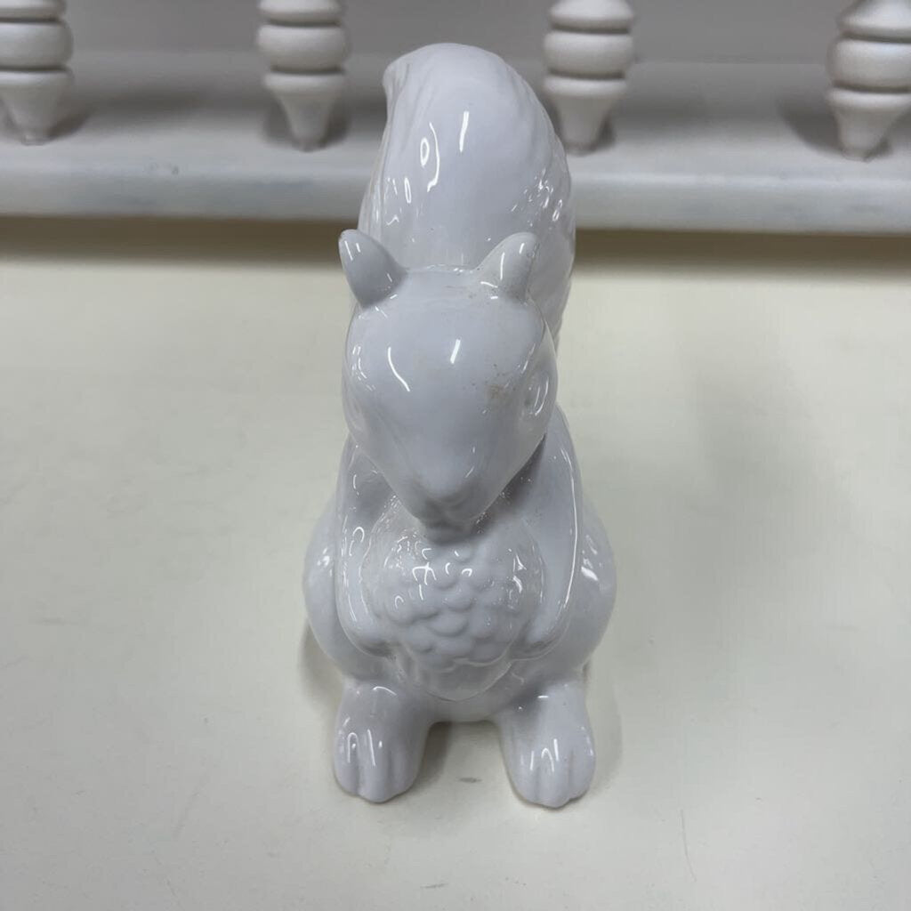 CERAMIC SQUIRREL-Thriftique Marketplace