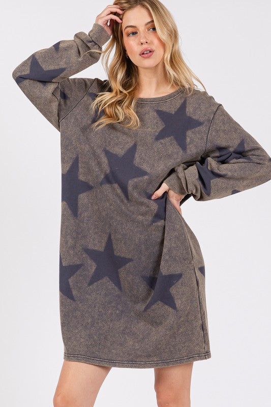 SAGE + FIG WASHED STAR PRINT ROUND NECK DRESS