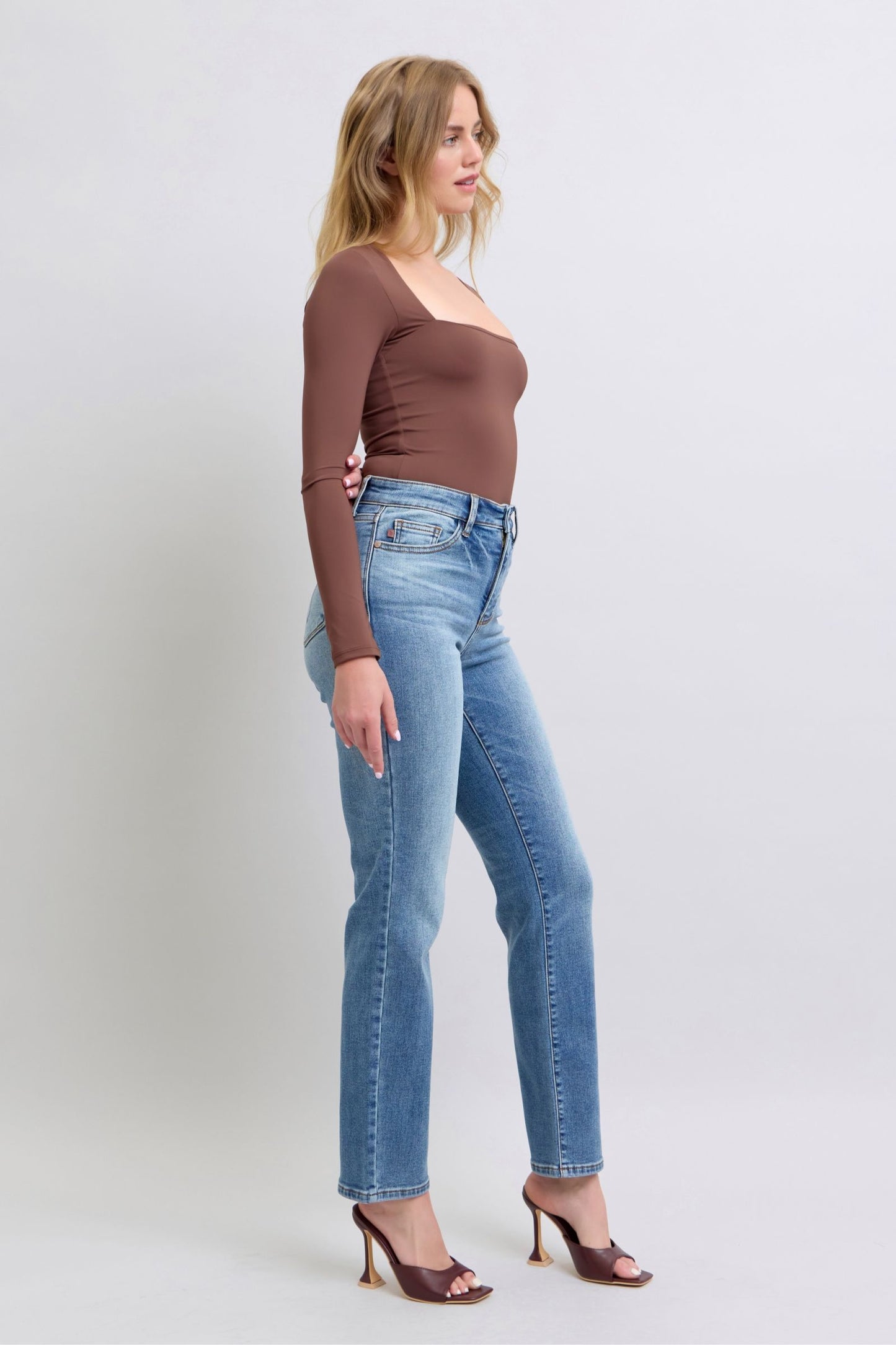 JUDY BLUE FULL SIZE WASH THERMAL STRAIGHT JEANS WITH POCKETS