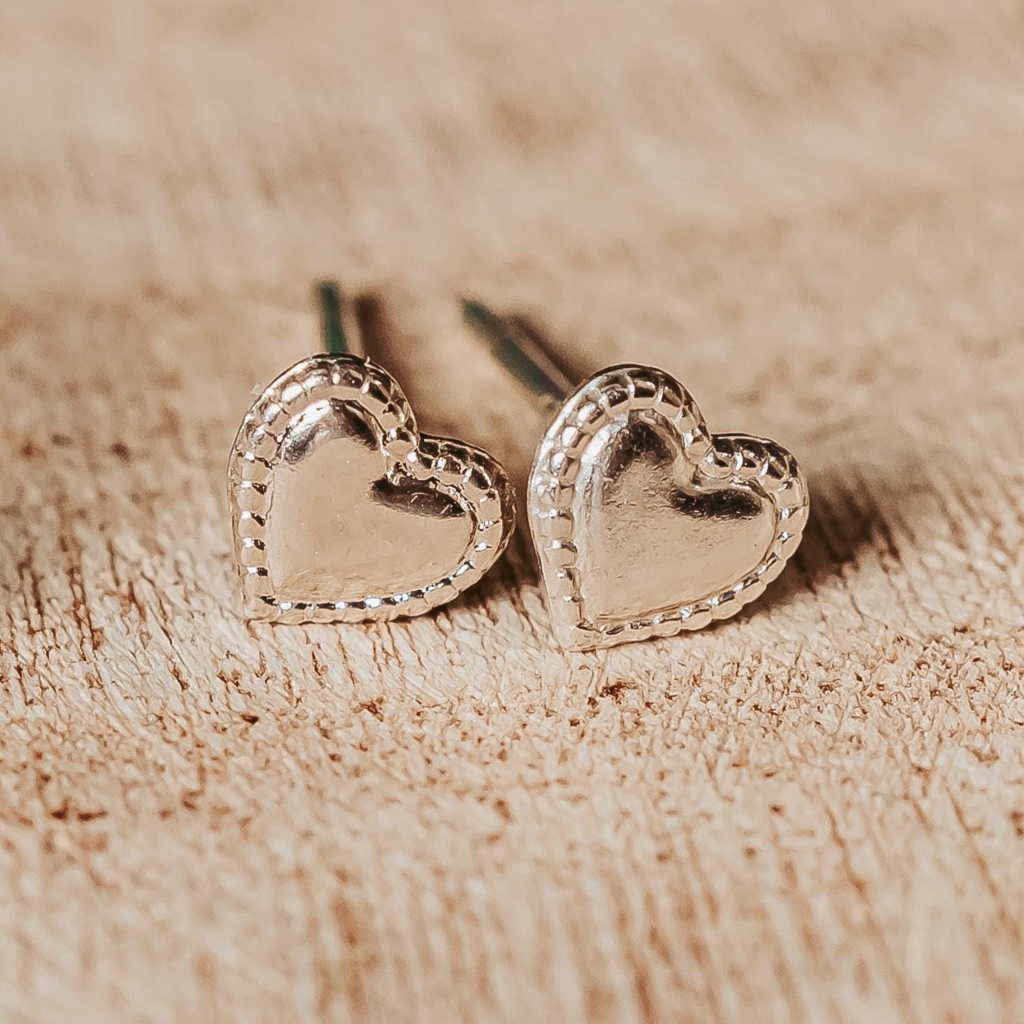 DAINTY HEART STUD EARRINGS