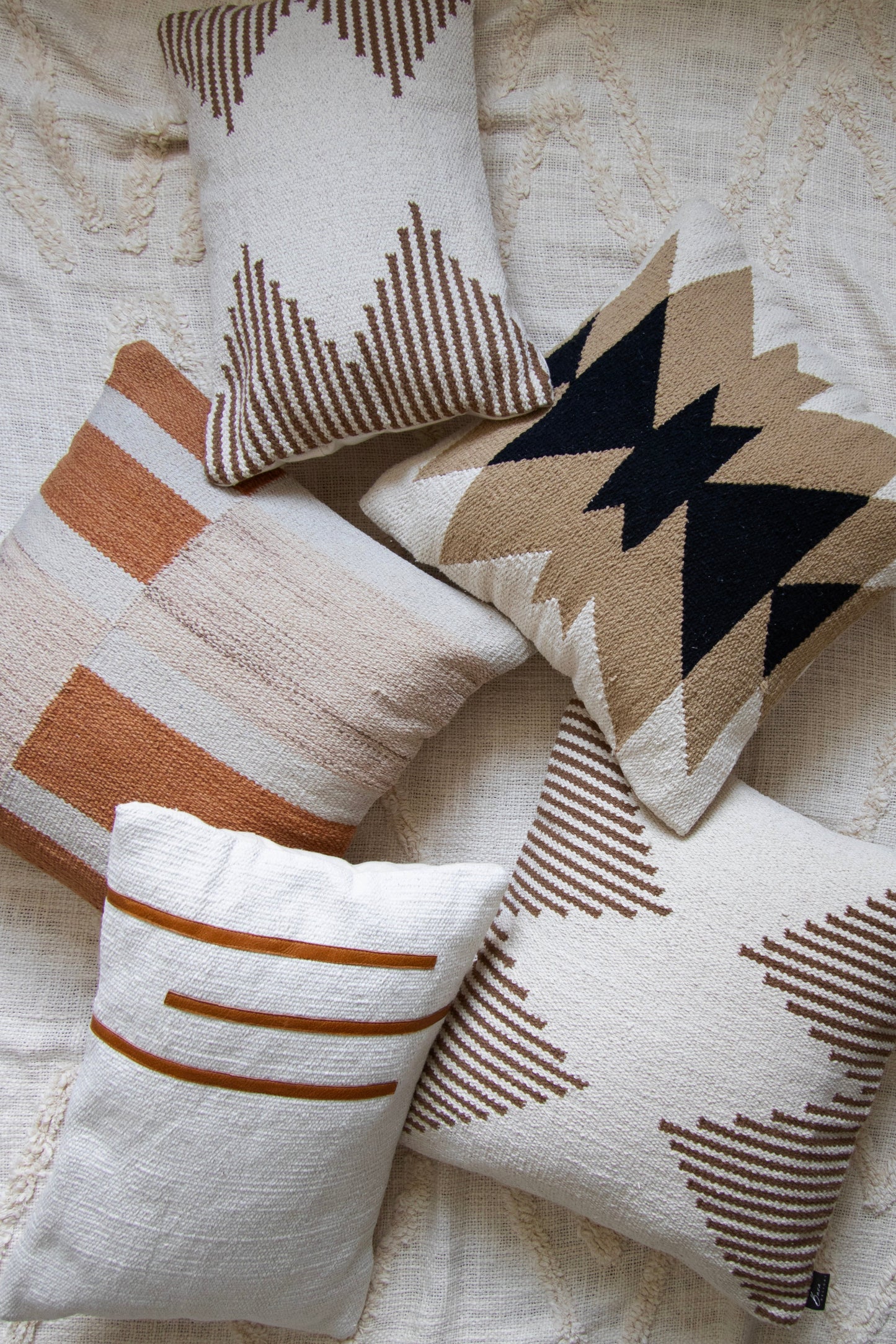 TEHRAN PILLOW COVER