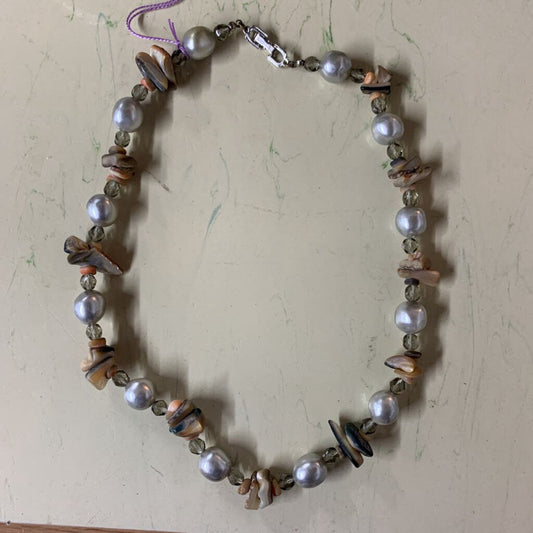 PEARL & CORAL CHOKER-Thriftique Marketplace