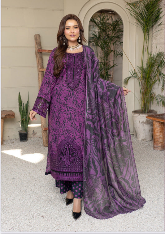 TRADITIONAL PAKISTANI SALWAR KAMEEZ – ETHNIC WEAR FOR WOMEN-257