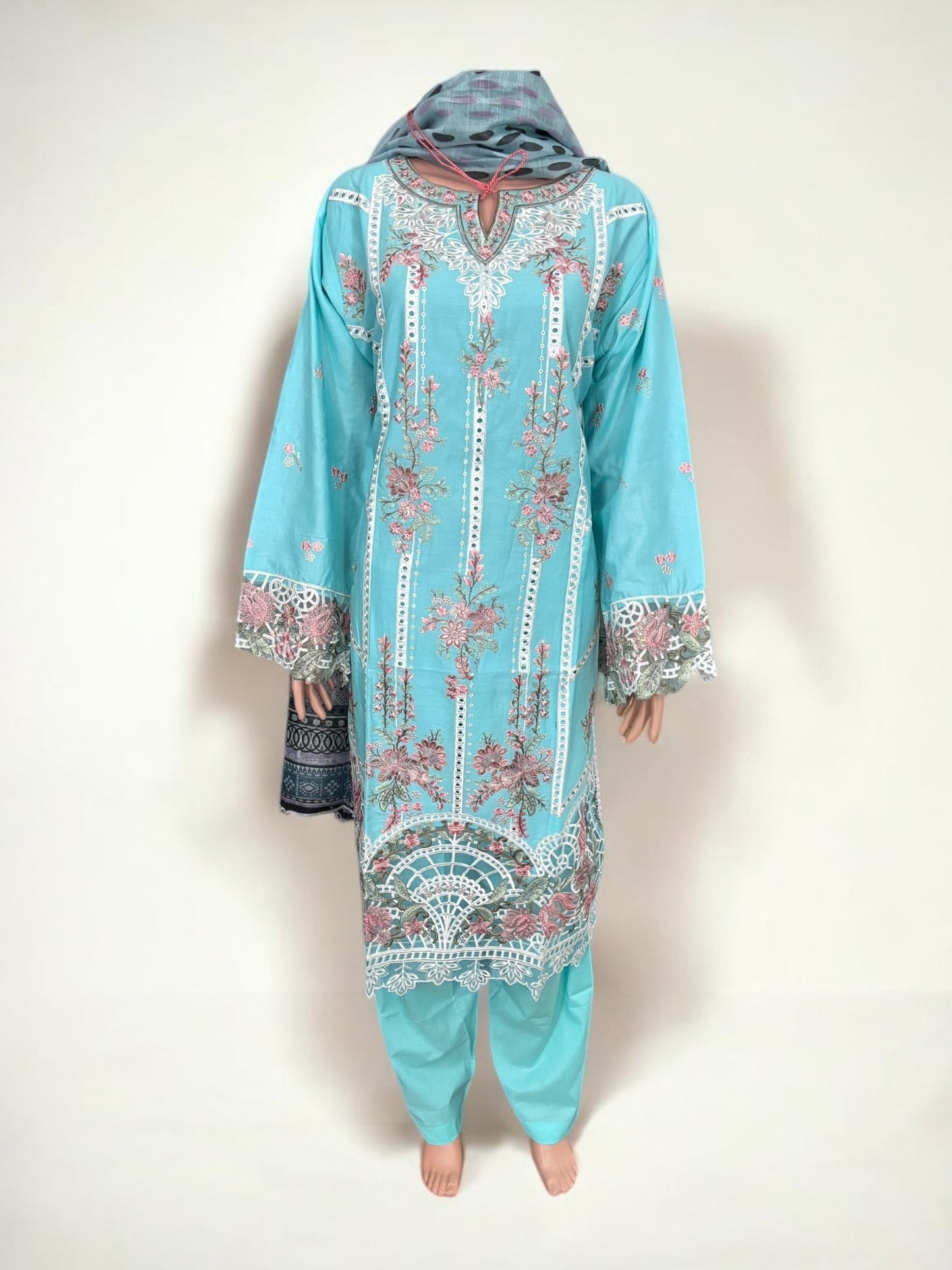TRADITIONAL PAKISTANI SALWAR KAMEEZ – ETHNIC WEAR FOR WOMEN-269