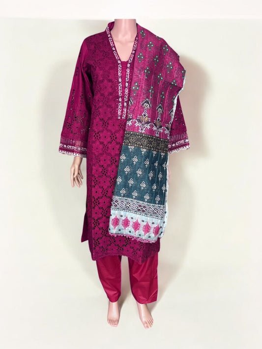 TRADITIONAL PAKISTANI SALWAR KAMEEZ – ETHNIC WEAR FOR WOMEN-287