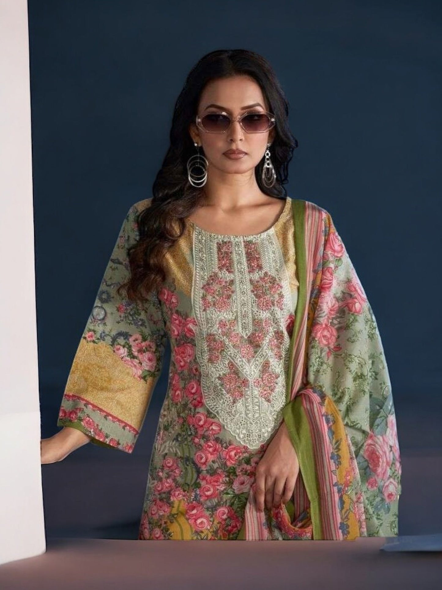 TRADITIONAL SALWAR KAMEEZ SET – ETHNIC WEAR FOR WOMEN- JU02