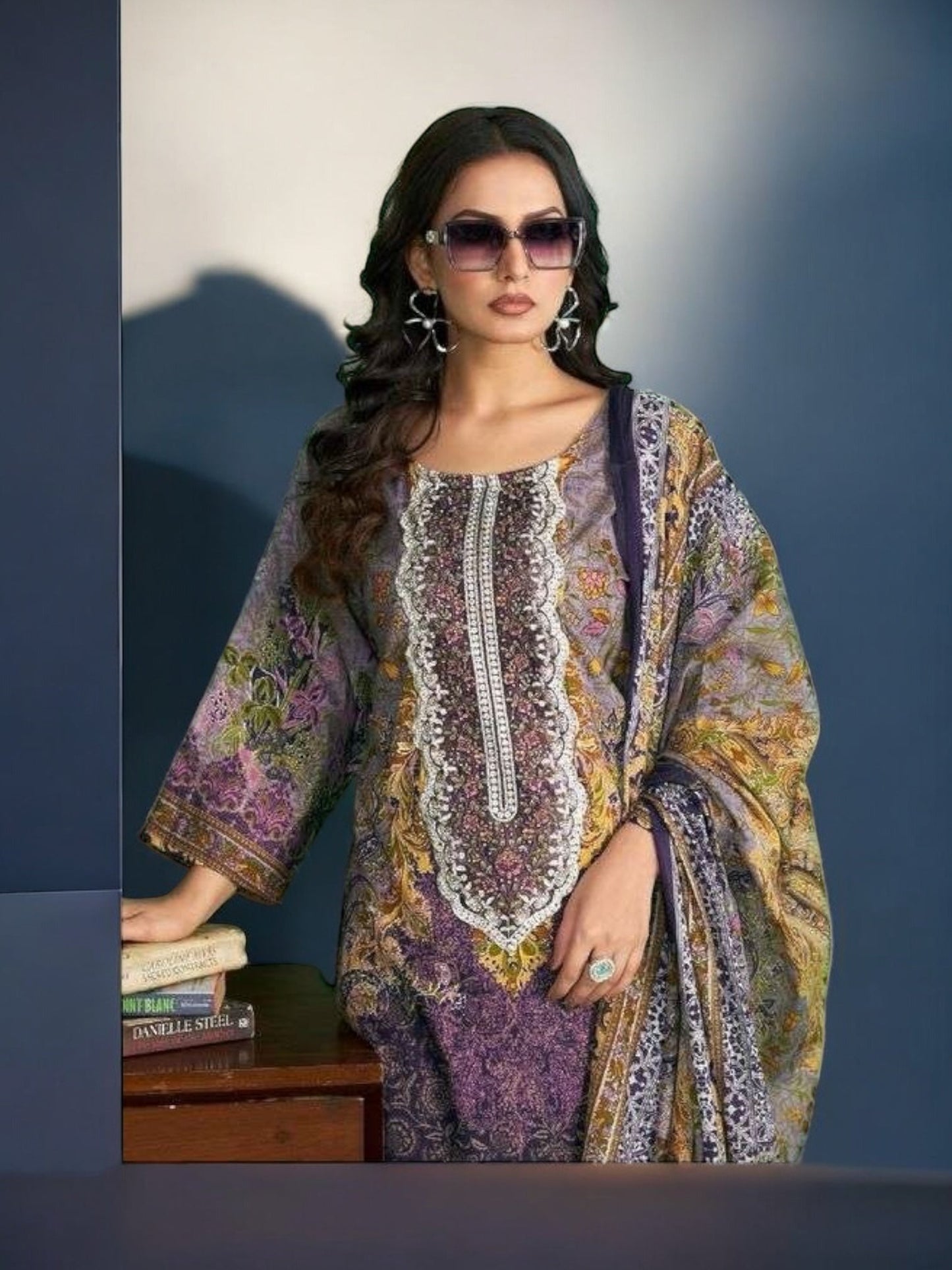 TRADITIONAL SALWAR KAMEEZ SET – ETHNIC WEAR FOR WOMEN- JU04