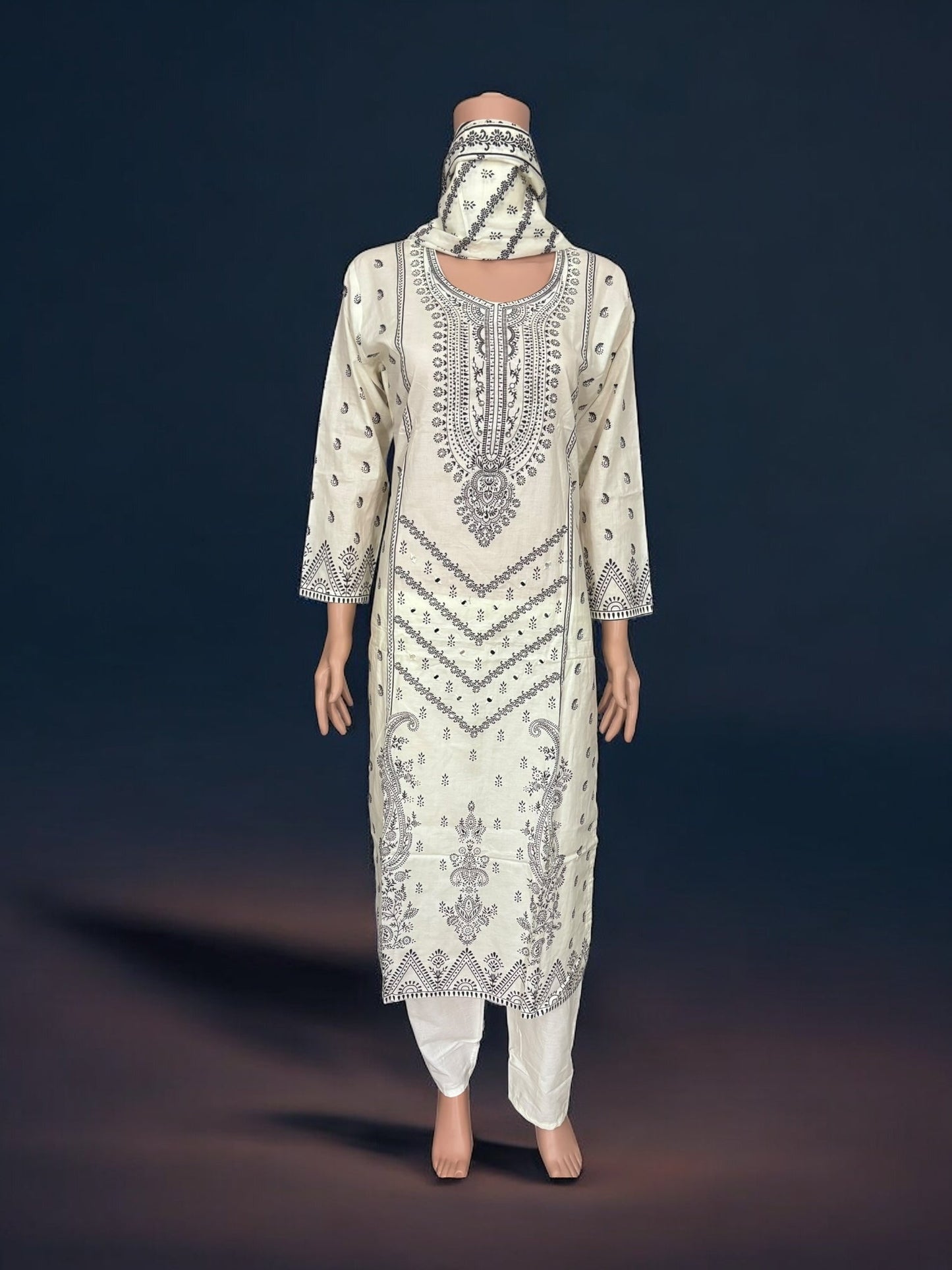 TRADITIONAL SALWAR KAMEEZ SET – ETHNIC WEAR FOR WOMEN- JU05