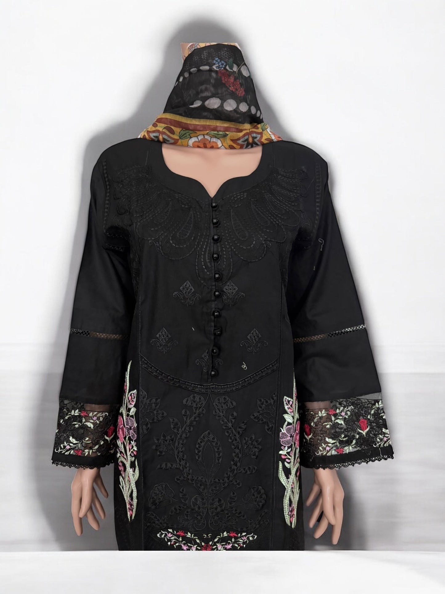 TRADITIONAL SALWAR KAMEEZ SET – ETHNIC WEAR FOR WOMEN- JU41