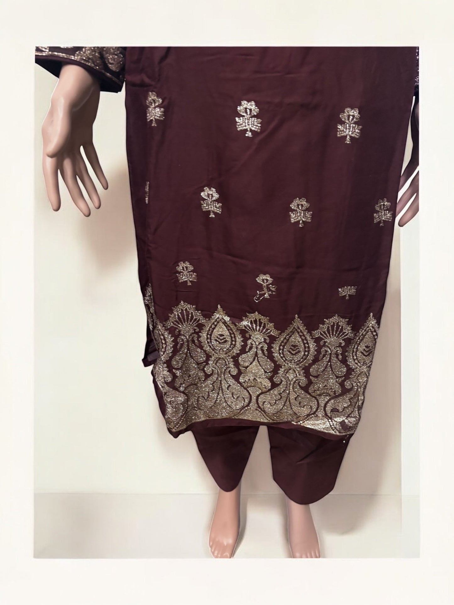 TRADITIONAL SALWAR KAMEEZ SET – ETHNIC WEAR FOR WOMEN- S02