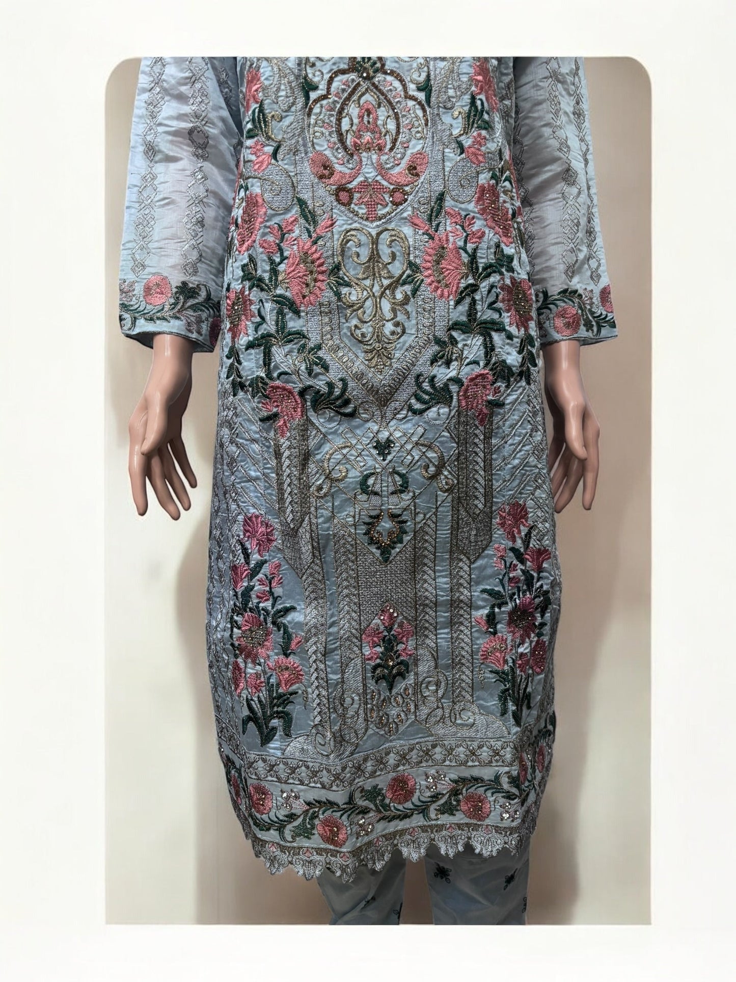 TRADITIONAL SALWAR KAMEEZ SET – ETHNIC WEAR FOR WOMEN- S03