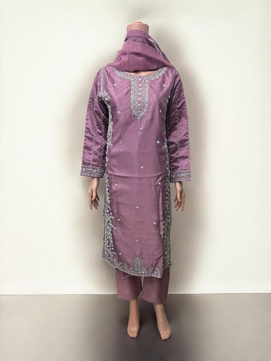 TRADITIONAL SALWAR KAMEEZ SET – ETHNIC WEAR FOR WOMEN- S16