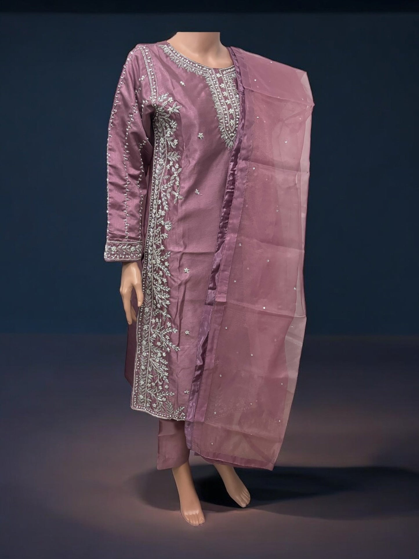 TRADITIONAL SALWAR KAMEEZ SET – ETHNIC WEAR FOR WOMEN- S16