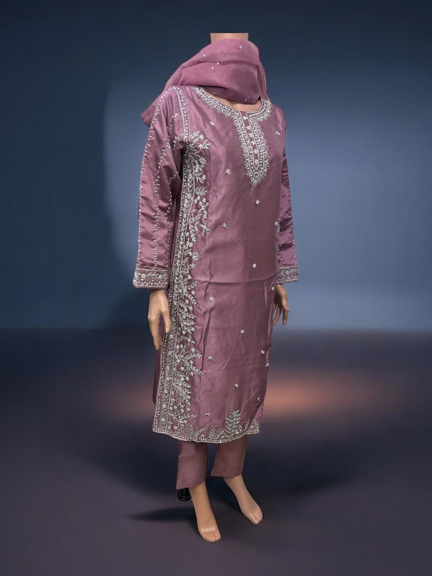 TRADITIONAL SALWAR KAMEEZ SET – ETHNIC WEAR FOR WOMEN- S16