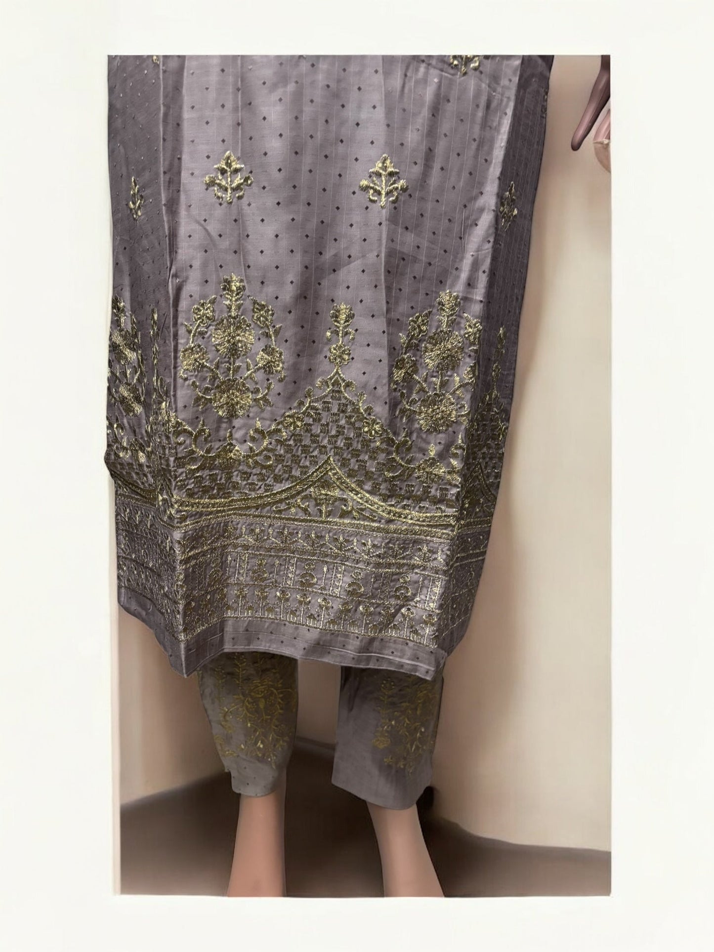 TRADITIONAL SALWAR KAMEEZ SET – ETHNIC WEAR FOR WOMEN- S26