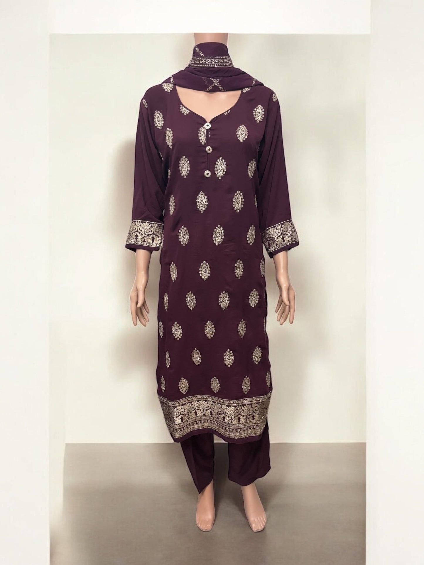TRADITIONAL SALWAR KAMEEZ SET – ETHNIC WEAR FOR WOMEN- S28