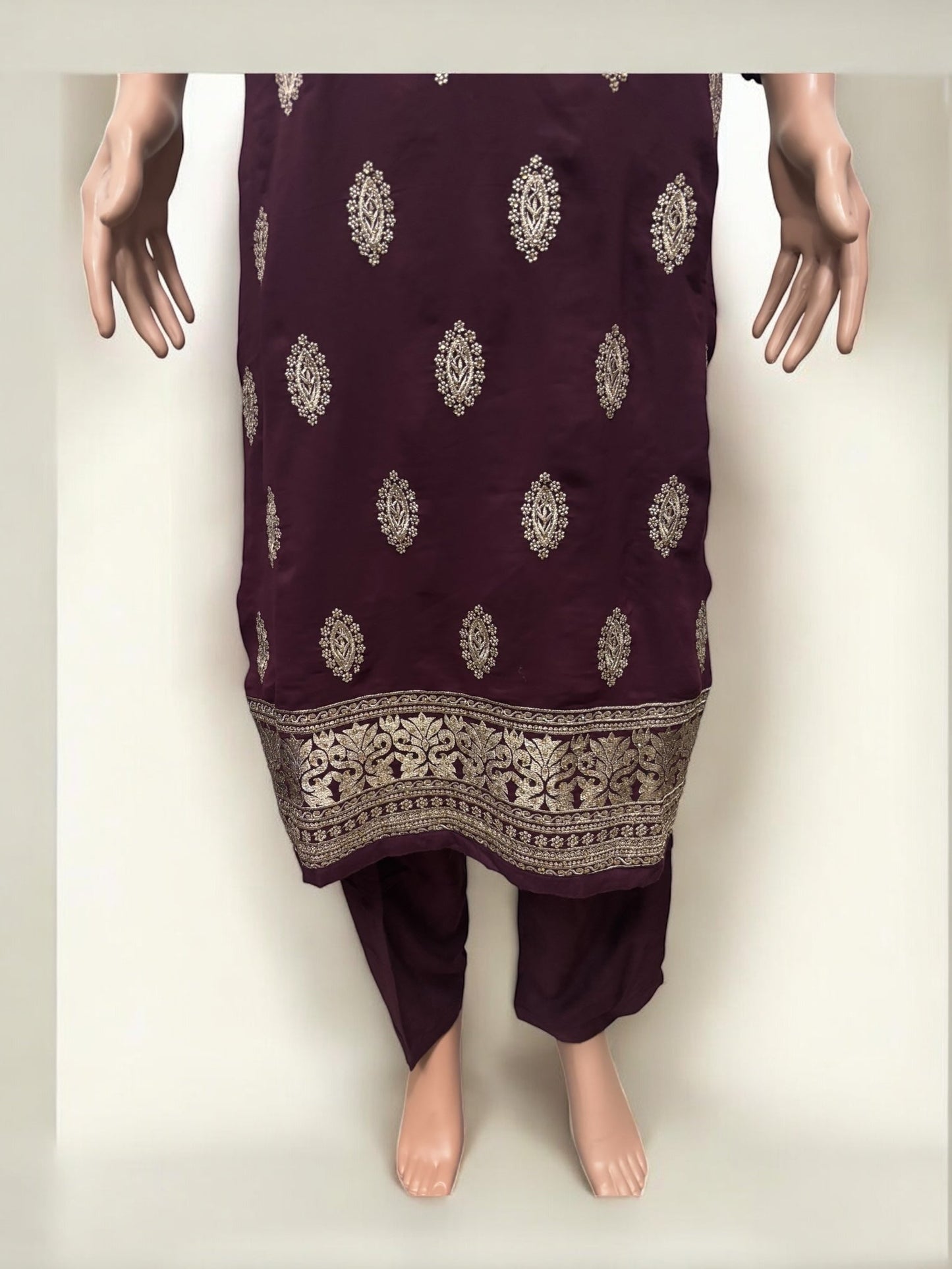TRADITIONAL SALWAR KAMEEZ SET – ETHNIC WEAR FOR WOMEN- S28