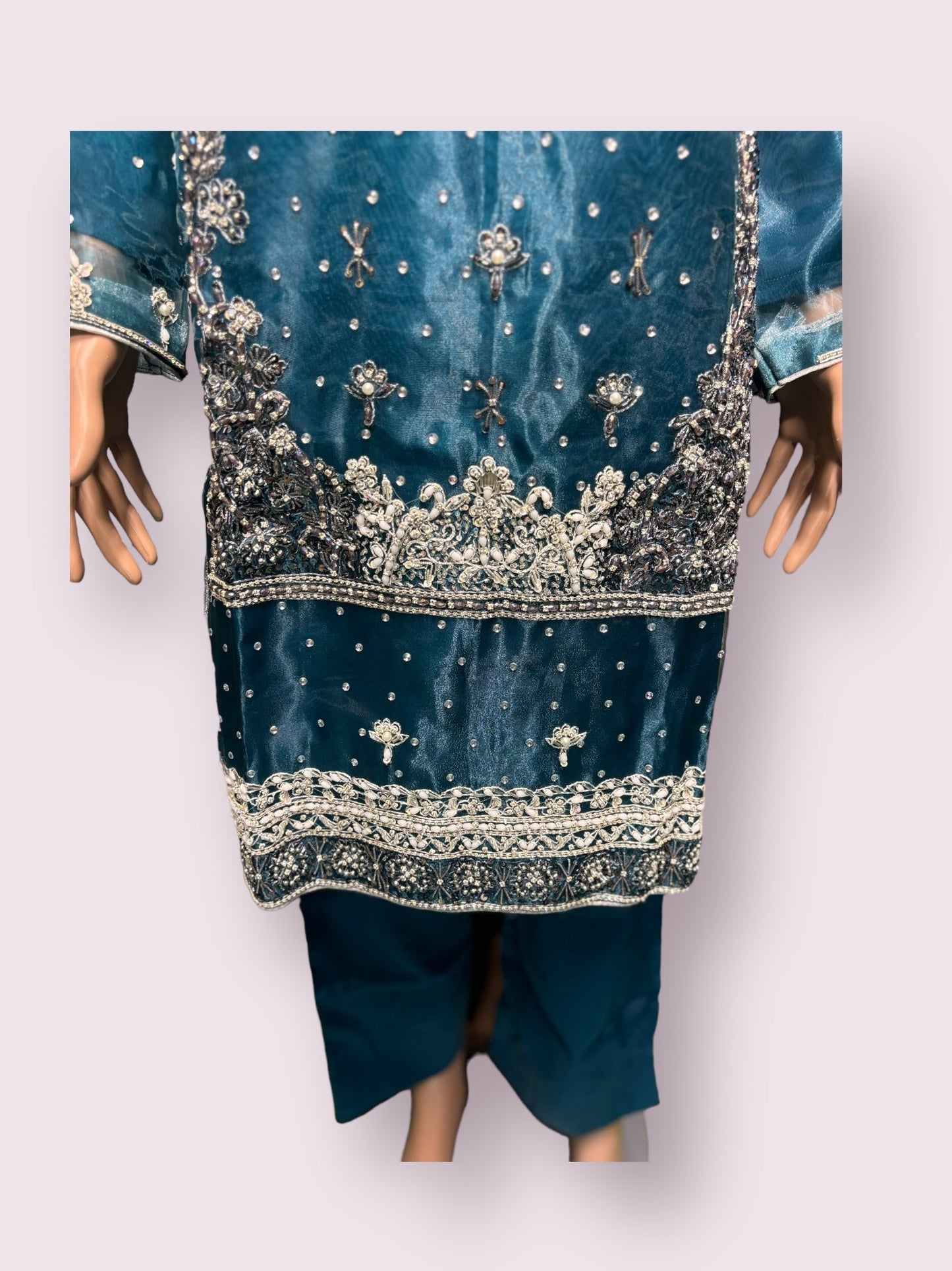 TRADITIONAL HANDWORK DESIGNER SALWAR KAMEEZ ENSEMBLE- ETHNIC WEAR FOR WOMEN-06