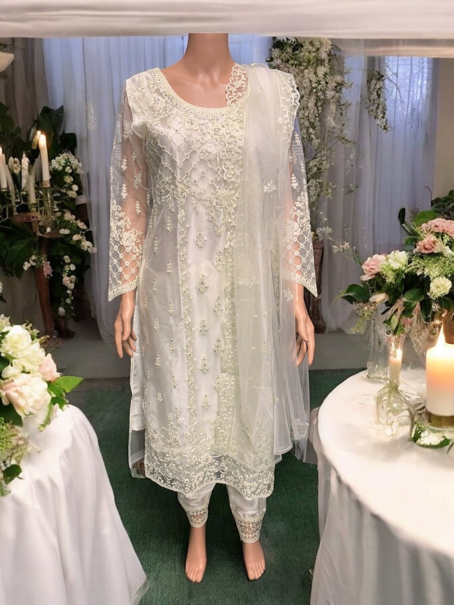 TRADITIONAL OFF WHITE DESIGNER SALWAR SUIT- ETHNIC WEAR FOR WOMEN