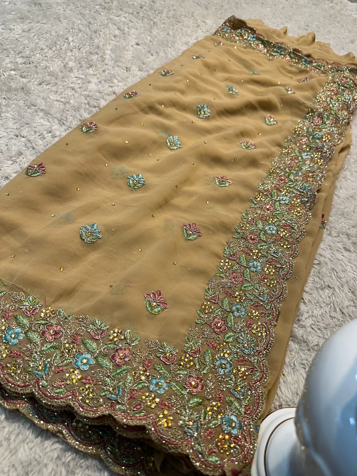 TRADITIONAL DESIGNER SAREE WITH READY BLOUSE- ELEGANT INDIAN ETHNIC WEAR FOR WOMEN - 012