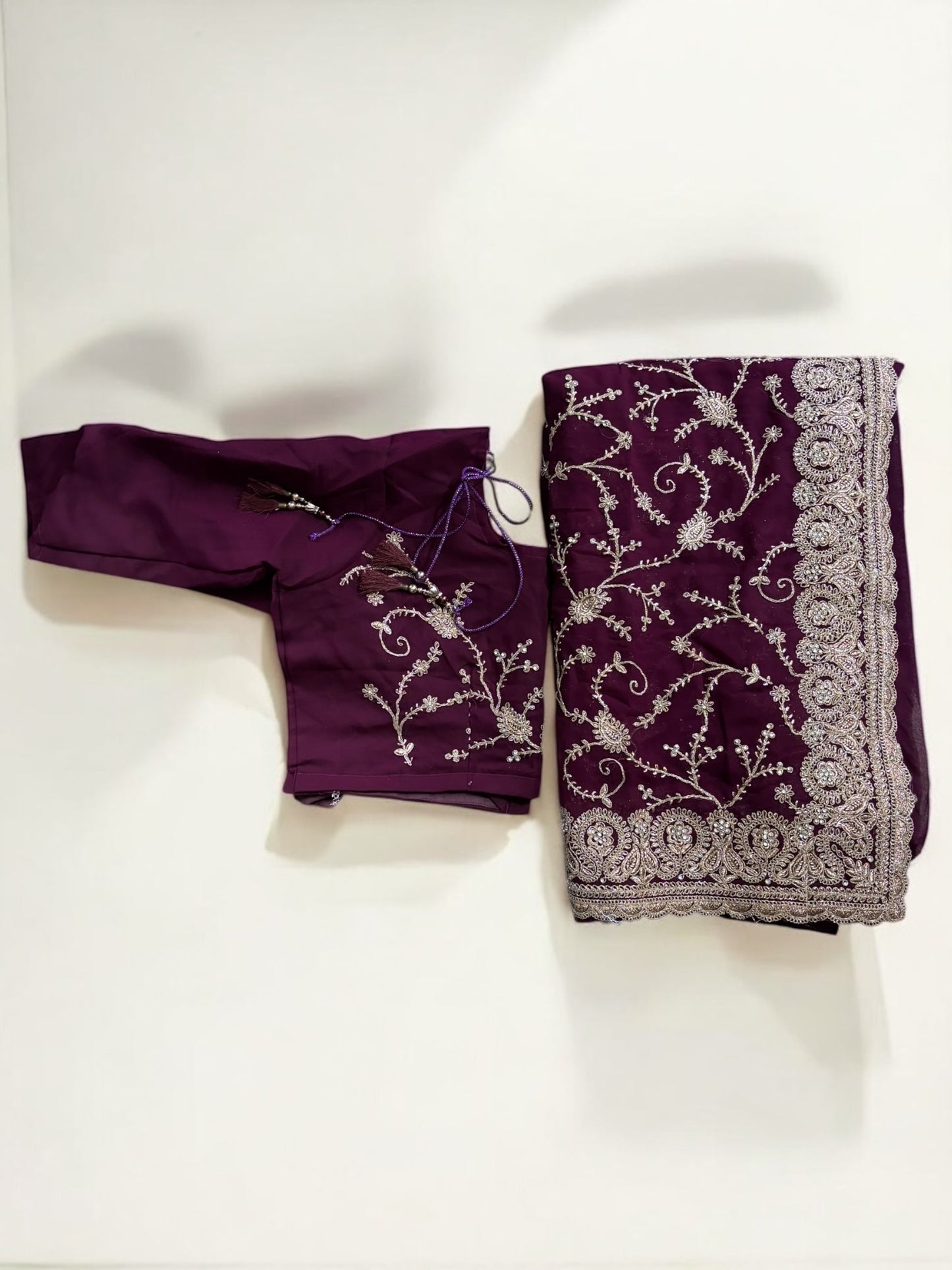 TRADITIONAL DESIGNER SAREE WITH READY BLOUSE– ETHNIC WEAR FOR WOMEN- 300