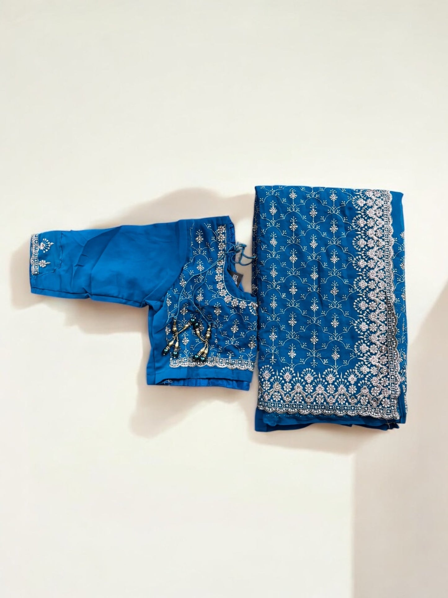 TRADITIONAL DESIGNER SAREE WITH READY BLOUSE– ETHNIC WEAR FOR WOMEN- 303