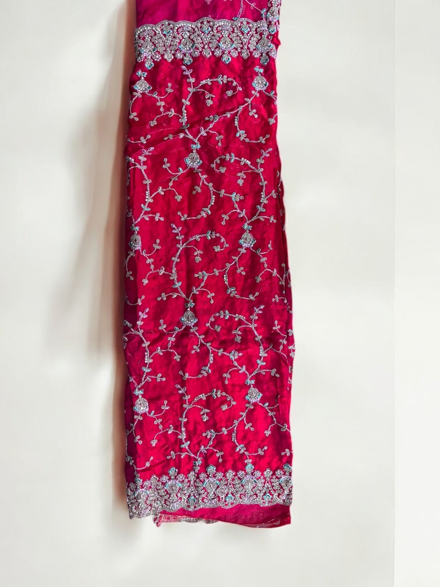TRADITIONAL DESIGNER SAREE WITH READY BLOUSE– ETHNIC WEAR FOR WOMEN- 304