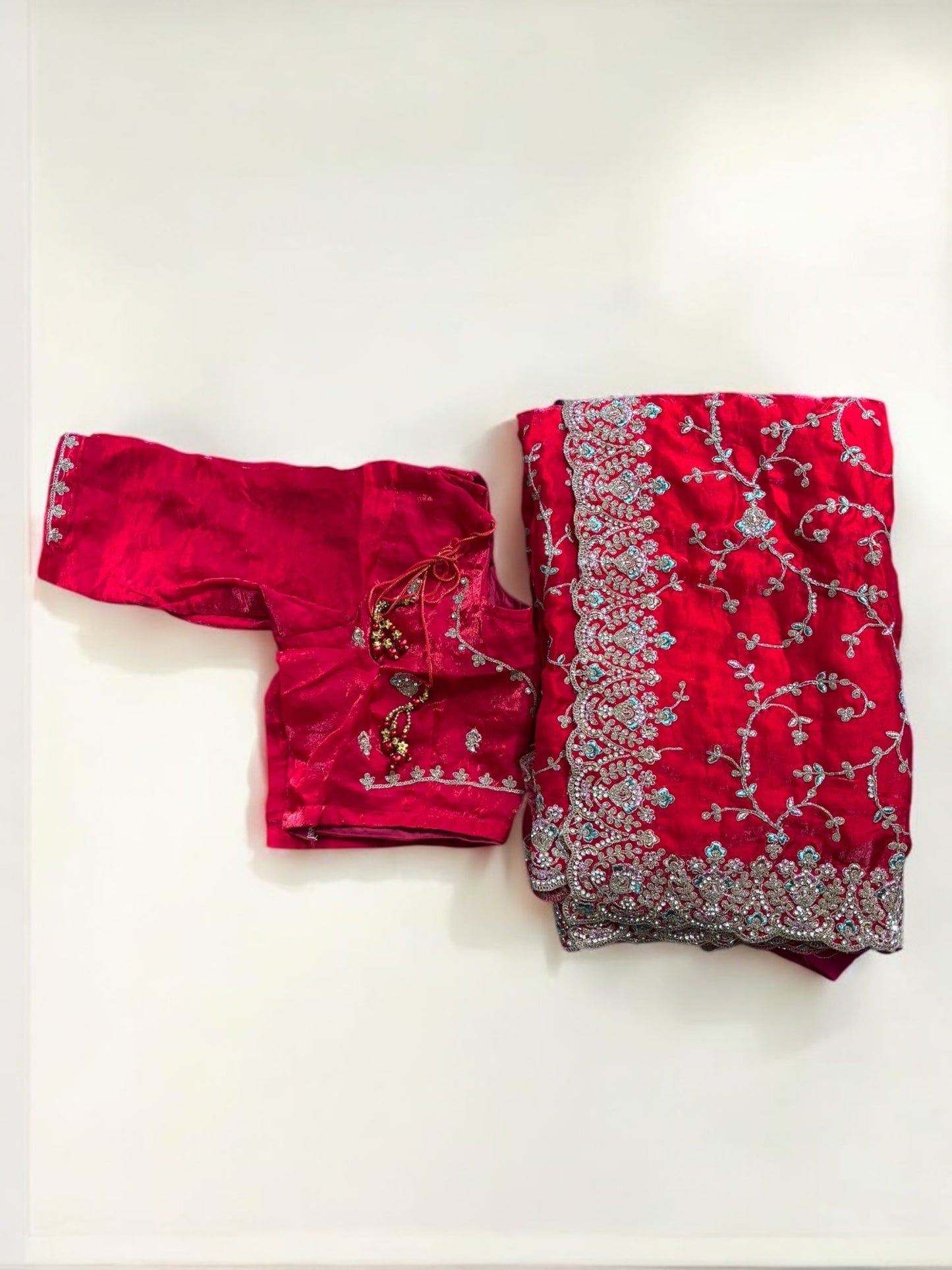 TRADITIONAL DESIGNER SAREE WITH READY BLOUSE– ETHNIC WEAR FOR WOMEN- 304