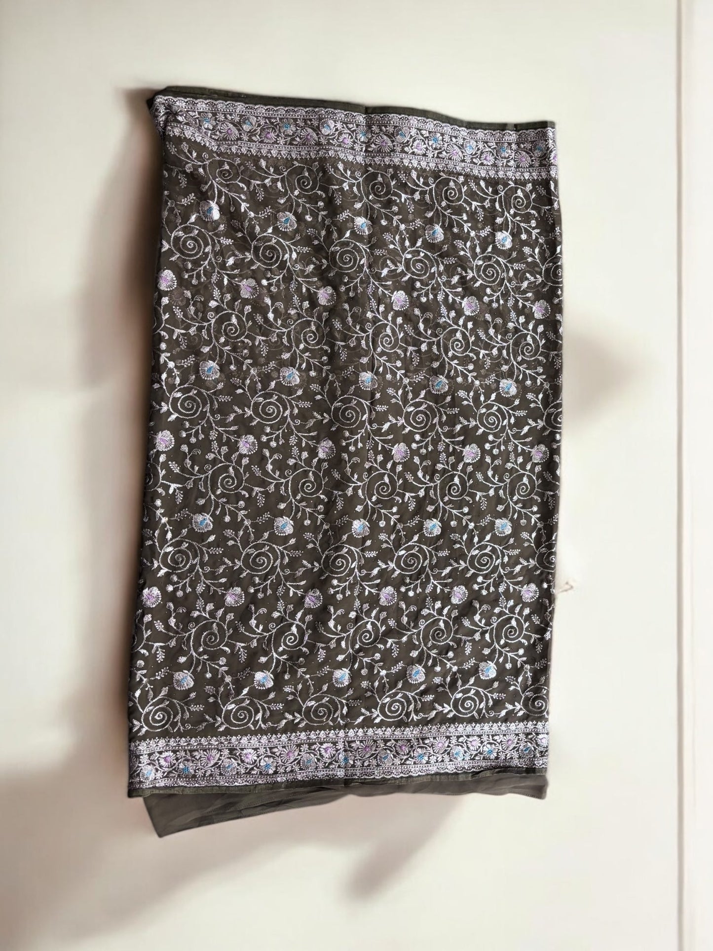 TRADITIONAL DESIGNER SAREE WITH READY BLOUSE– ETHNIC WEAR FOR WOMEN- 306