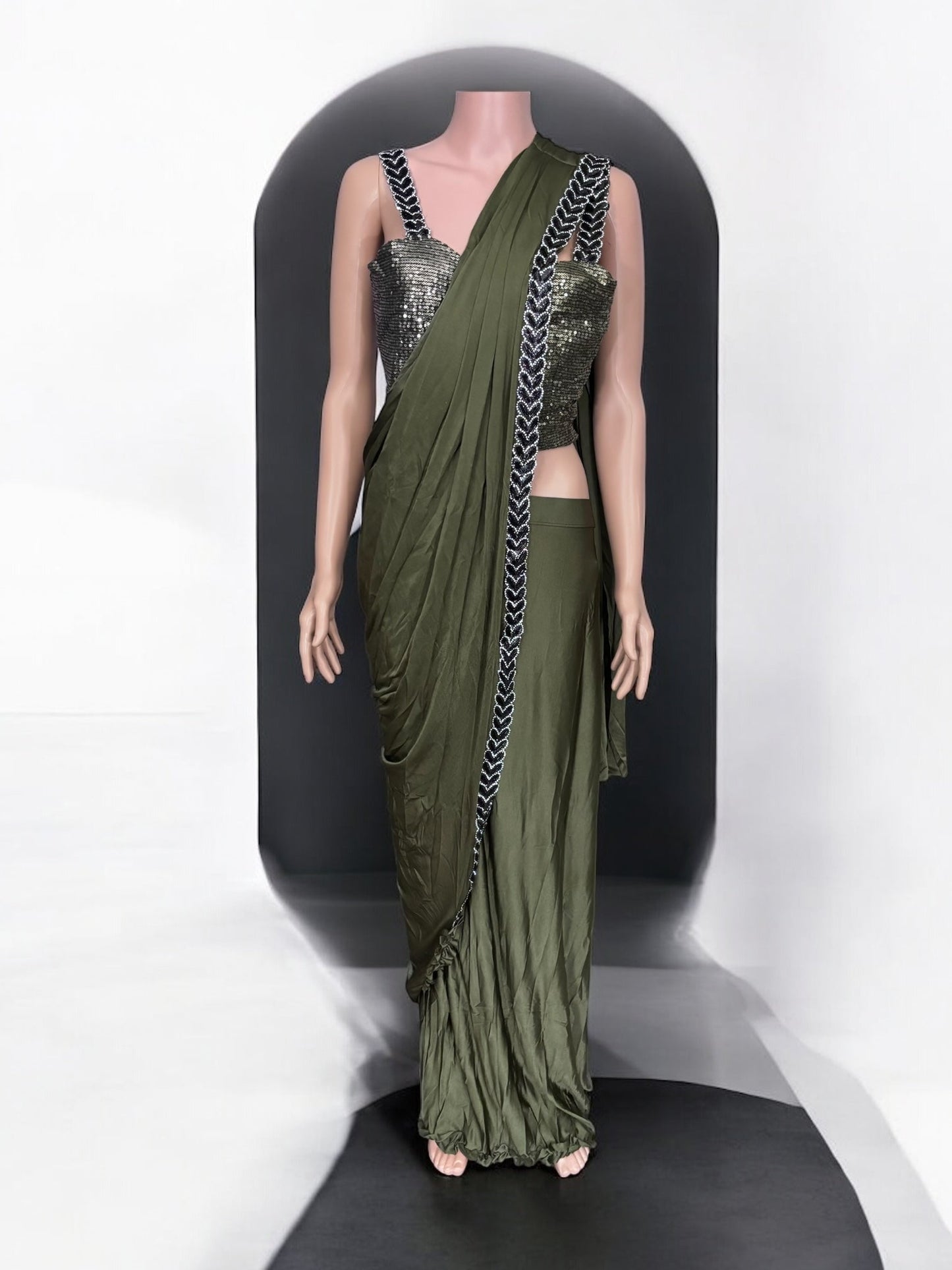 TRADITIONAL READY TO WEAR SAREE WITH READY BLOUSE– ETHNIC WEAR FOR WOMEN-J4